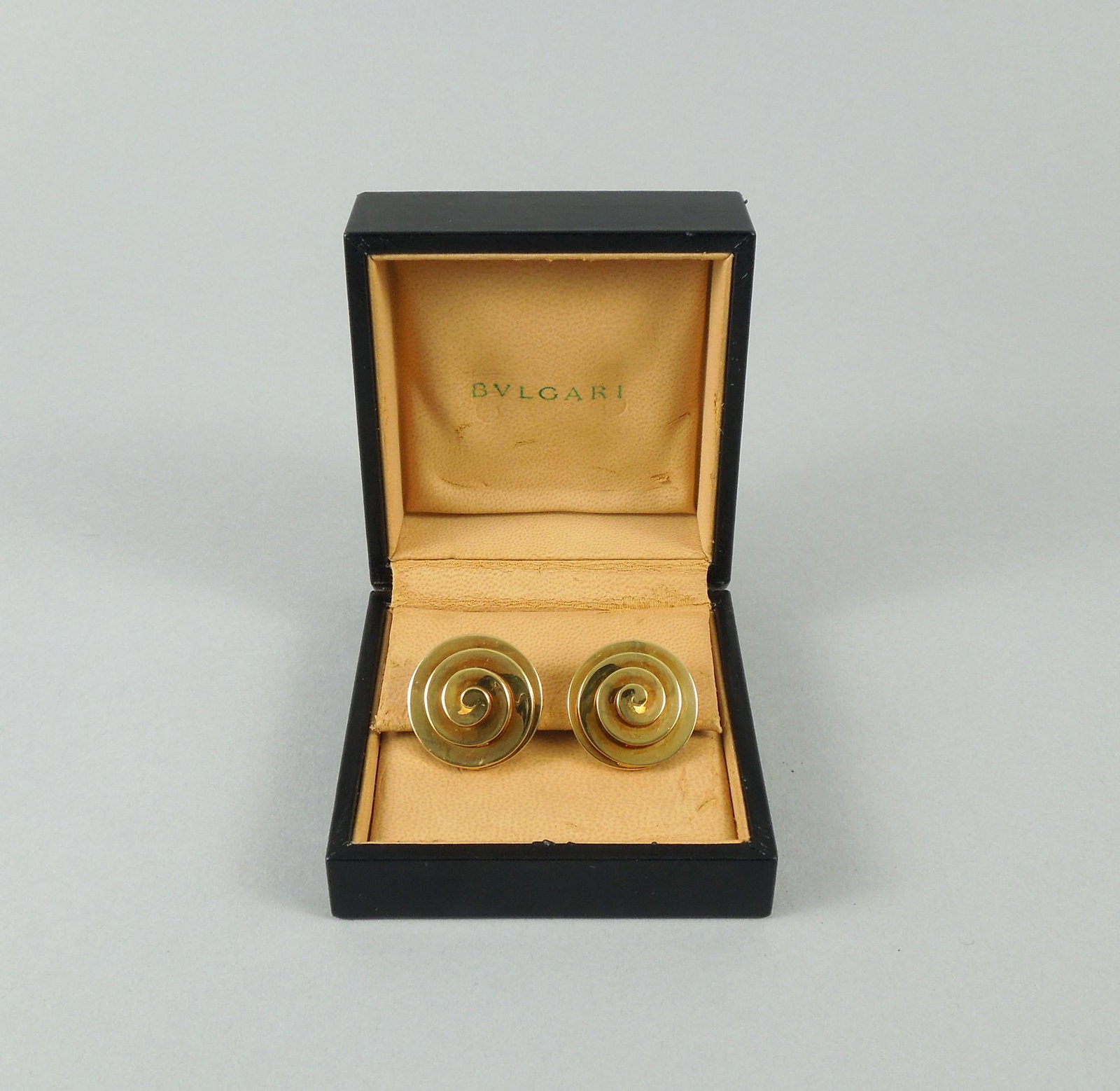 Pair of Bulgari 18K Gold Spiral Earrings. (1 of 6)