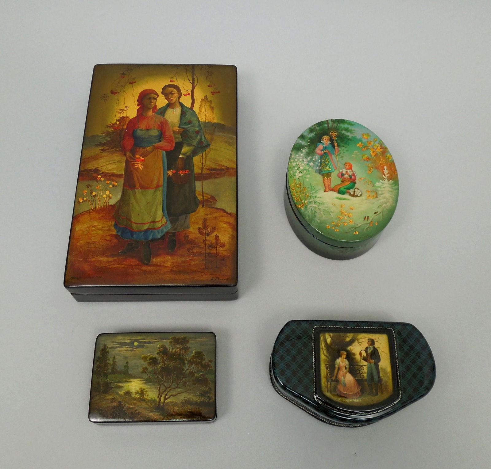 (4) Fedoskino Russian Lacquer Boxes. (1 of 3)