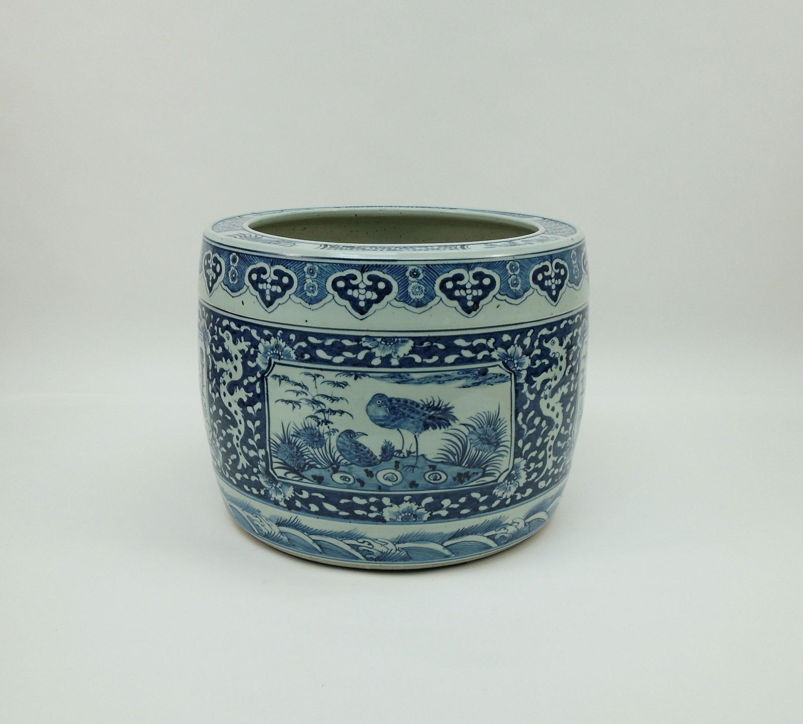 Chinese Blue and White Ceramic Large Planter. (1 of 7)