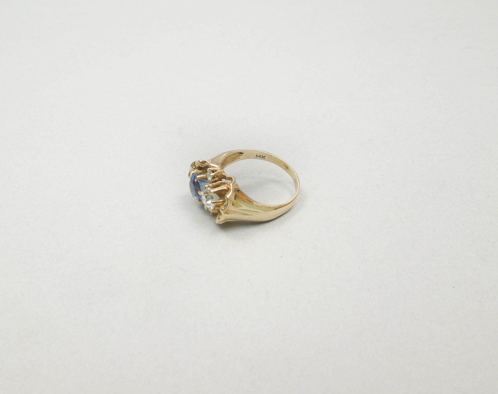 Gold, Diamond and Sapphire Ring. (1 of 3)