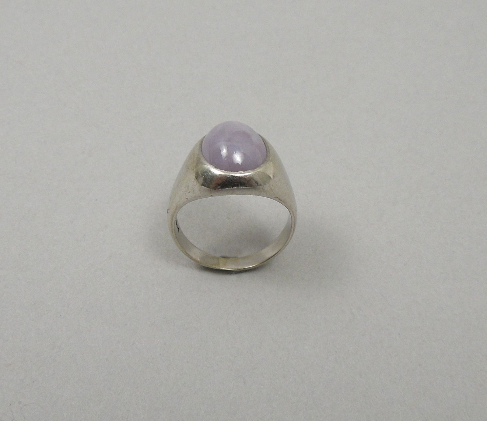 14K White Gold Ring with Amethyst Style Cabochon. (1 of 6)