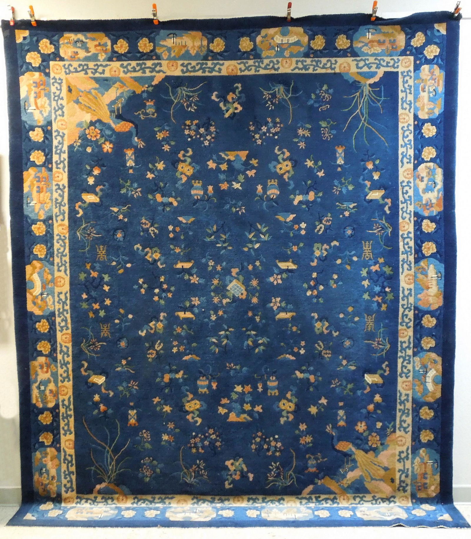 Chinese Hand Knotted Wool Rug. (1 of 3)
