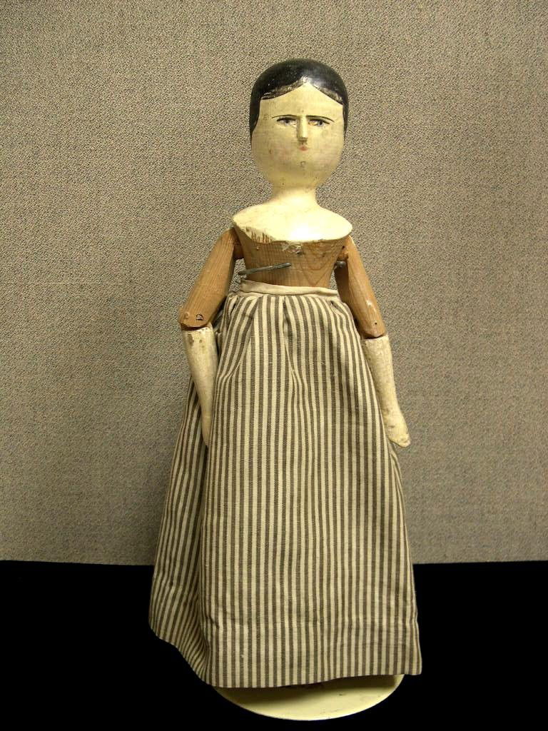 grodnertal wooden dolls