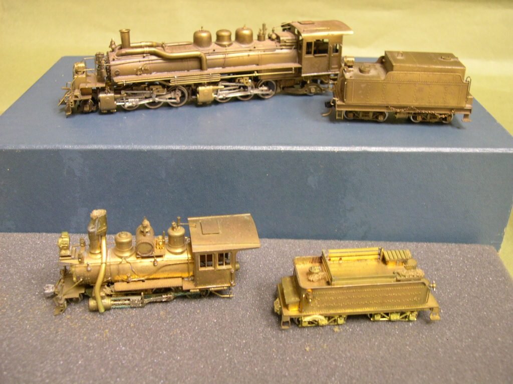 2 Pacific Fast Mail Brass Locomotives Atlas Japan: (2) Pacific Fast Mail Brass Locomotives in original boxes: SUMPTER VALLEY No. 250 20-6-6-2 HOn3; NARROW GAUGE 2-6-0 UNITED SCALE MODELS ATLAS INDUSTRIES JAPAN