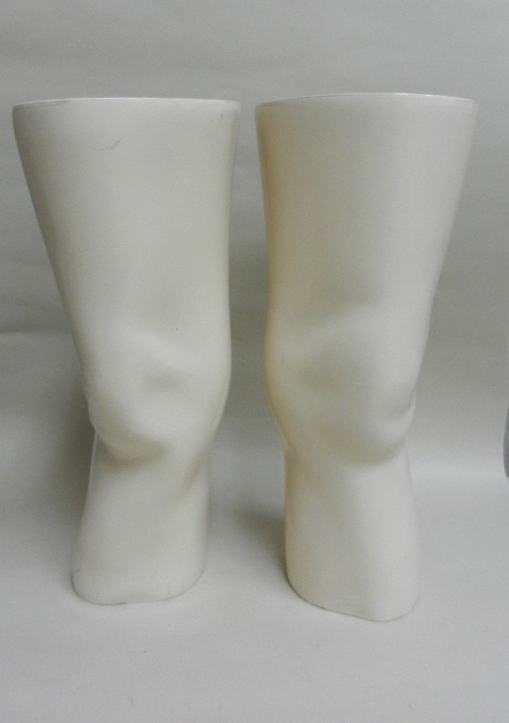 CLAES OLDENBURG Sculpture “London Knees” 1966: Claes Oldenburg (New York, 1929 -), Pair of Latex Sculptures titled “London Knees” (A/P 51), 1966, signed with initials and dated “66” on the underside. Limited Edition to 120 copies with 10 a