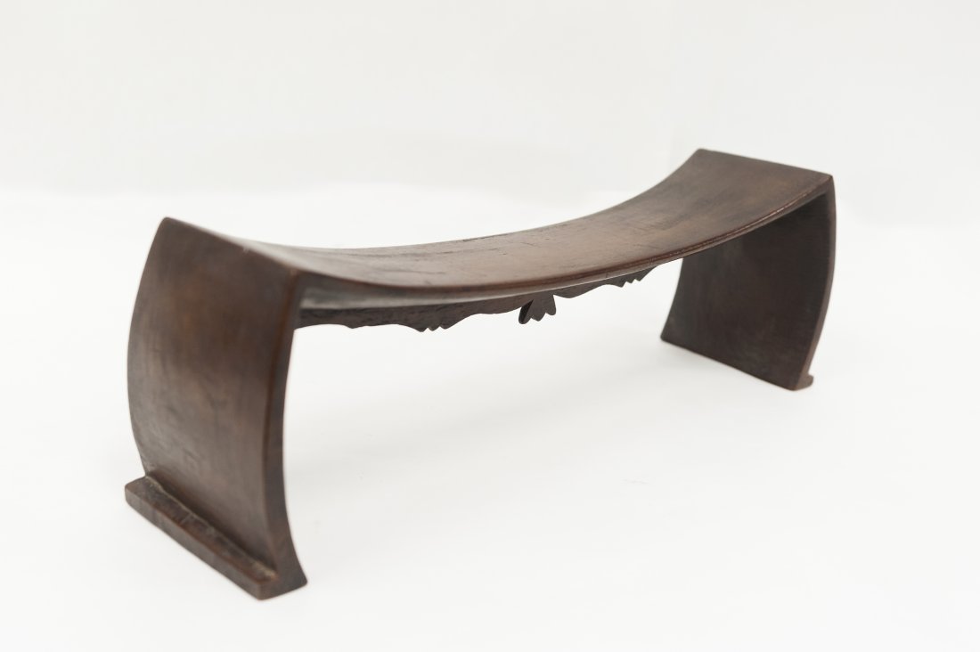 South Pacific Carved Hard Wood Neck Rest. (1 of 5)