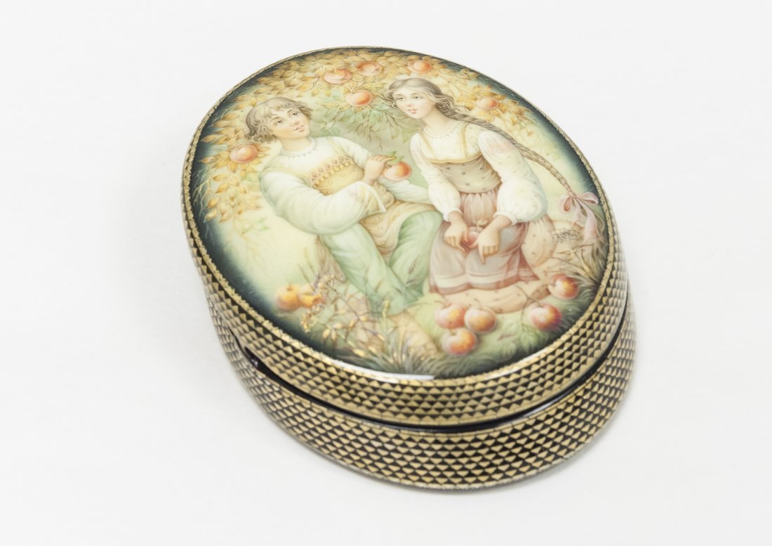 Russian Fedoskino Lacquer Box. (1 of 8)