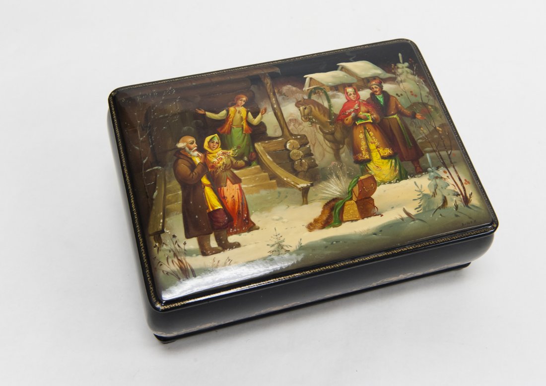 Russian Fedoskino Lacquer Box. (1 of 10)