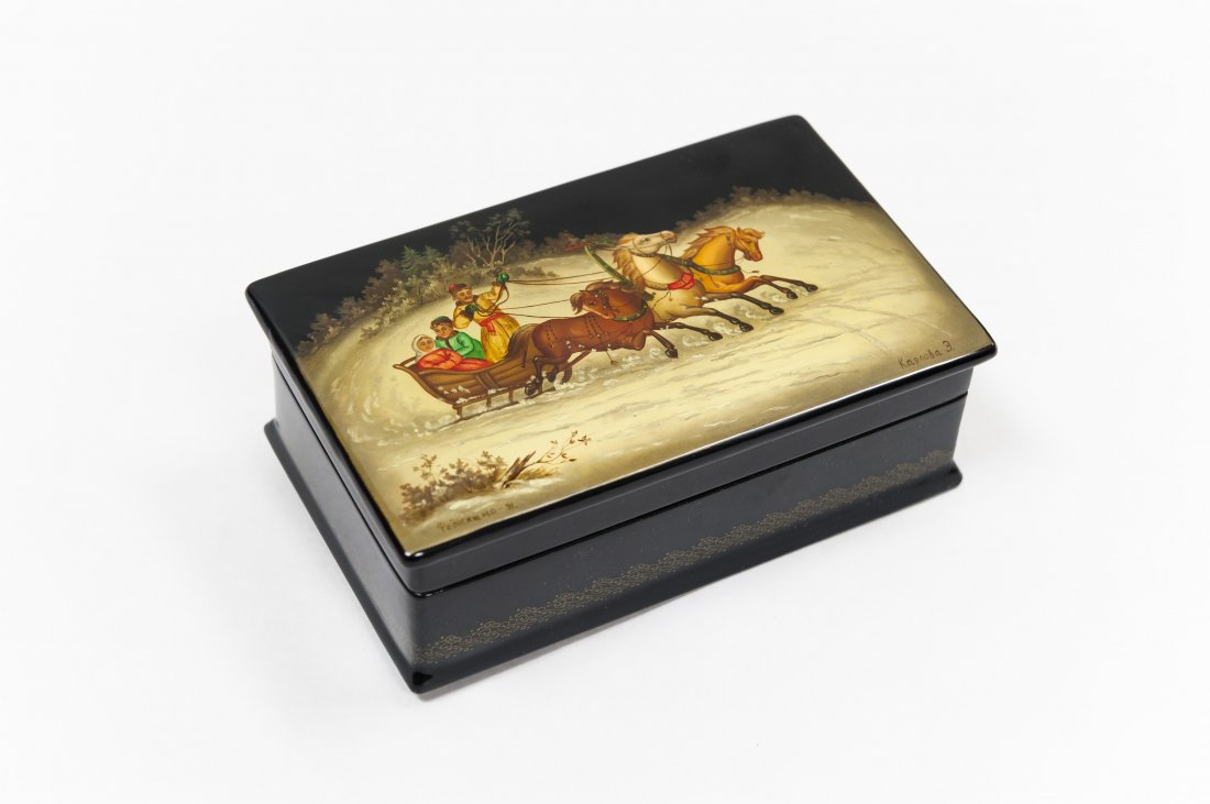 Russian Fedoskino Lacquer Box. (1 of 10)