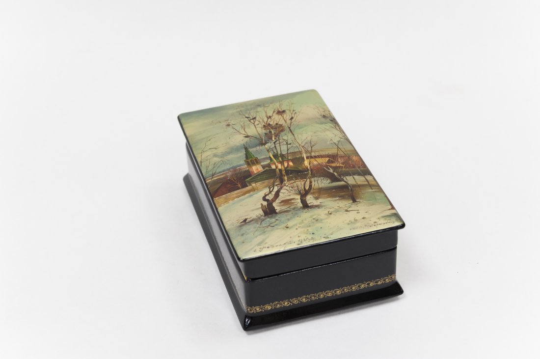 Russian Fedoskino Lacquer Box. (1 of 10)