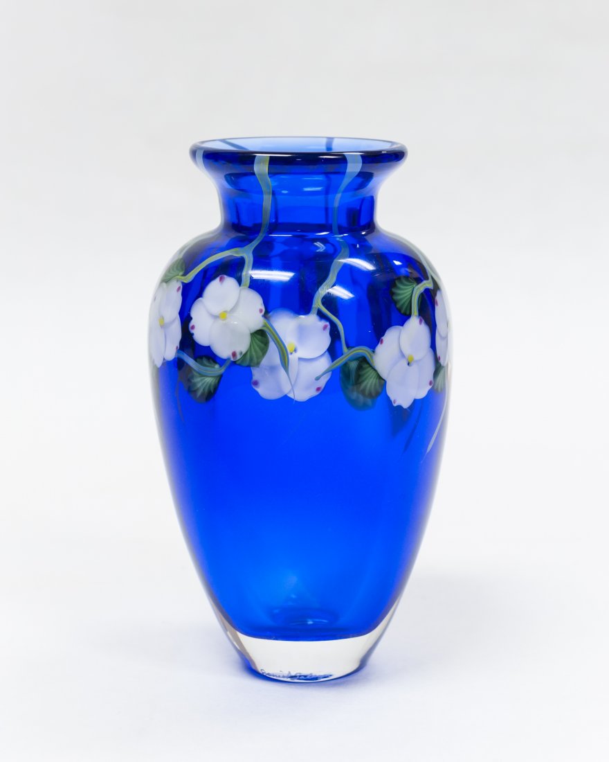 Daniel Salazar Lundberg Studios Paperweight Vase. (1 of 10)