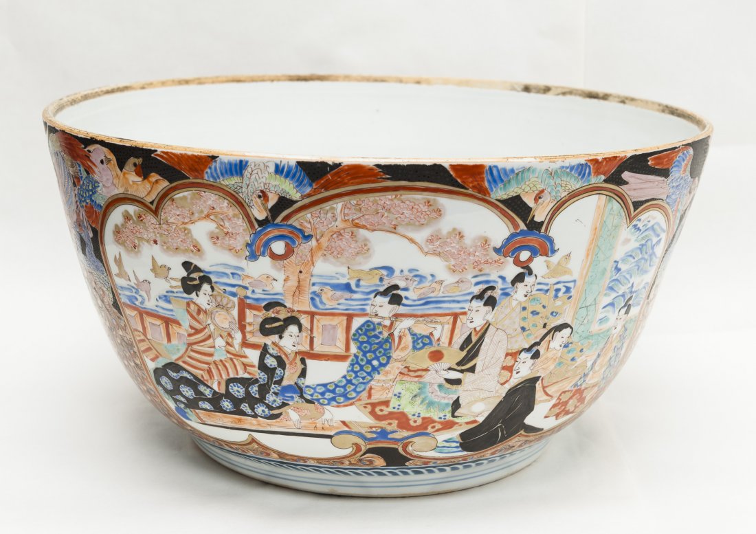 Large Asian Figural Porcelain Jardinière. (1 of 9)