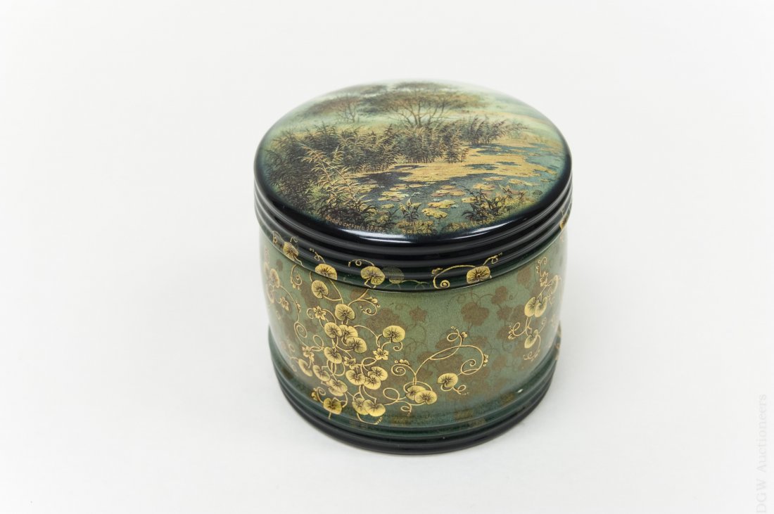 Russian Fedoskino Lacquer Box. (1 of 6)