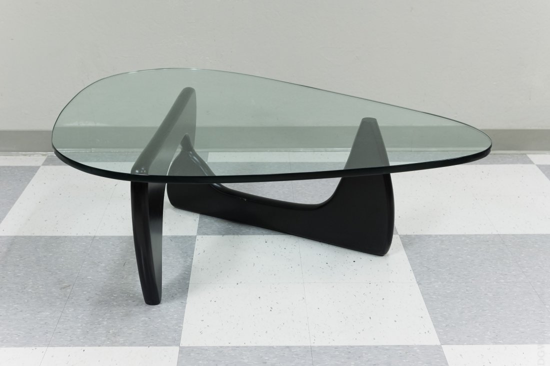 Isamu Noguchi Glass Top Coffee Table. (1 of 3)