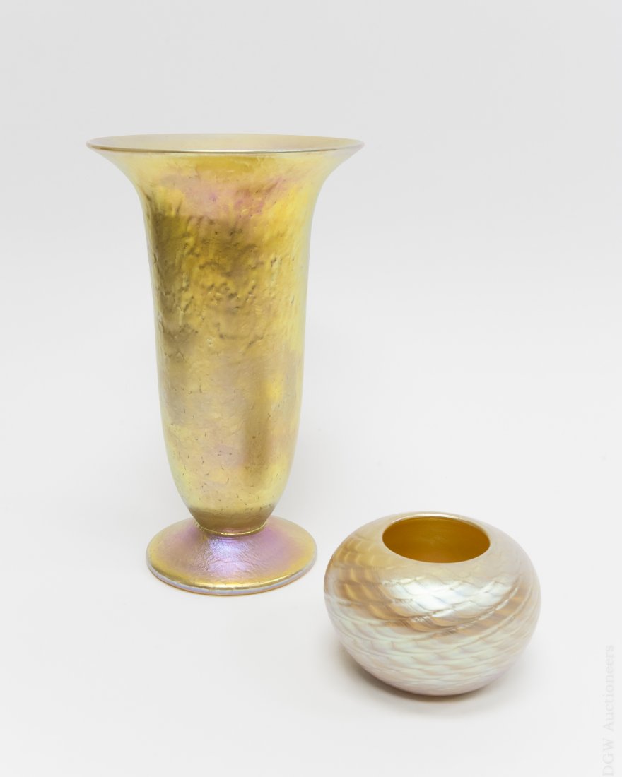 (2) Lundberg Studios Art Glass Vases. (1 of 10)