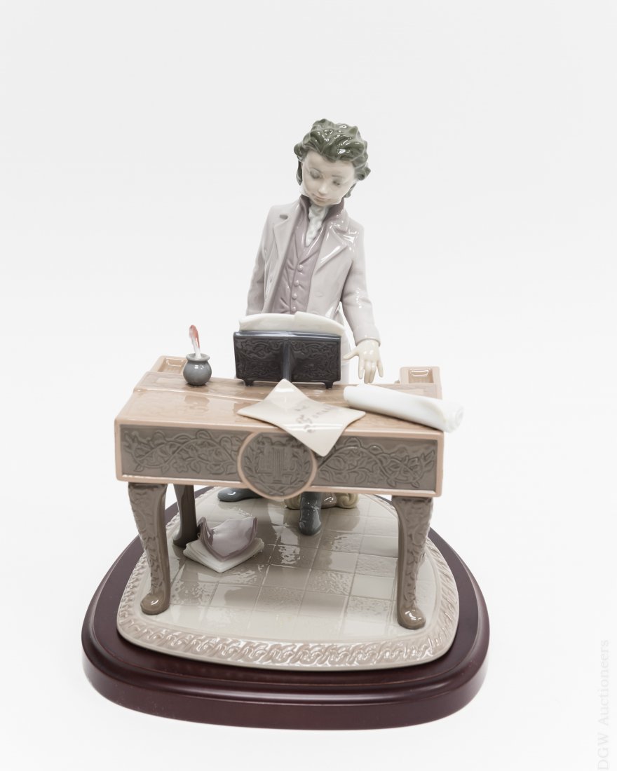 Lladro Porcelain Figure, Young Beethoven. (1 of 10)