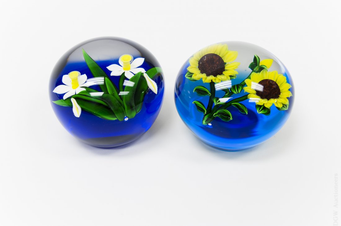 (2) Bob Banford Art Glass Paperweights. (1 of 8)