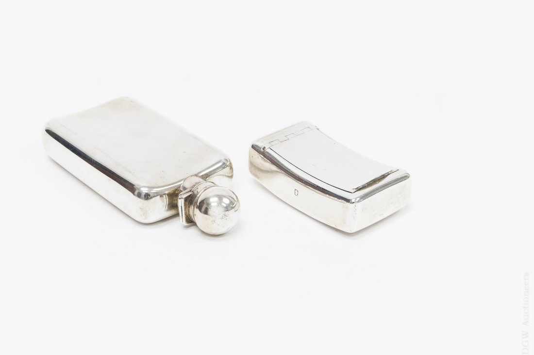 Irish Sterling Box and English Sterling Flask.: Irish sterling silver pill box and an English sterling silver flask (London). (Approx. 5.9 ozt).