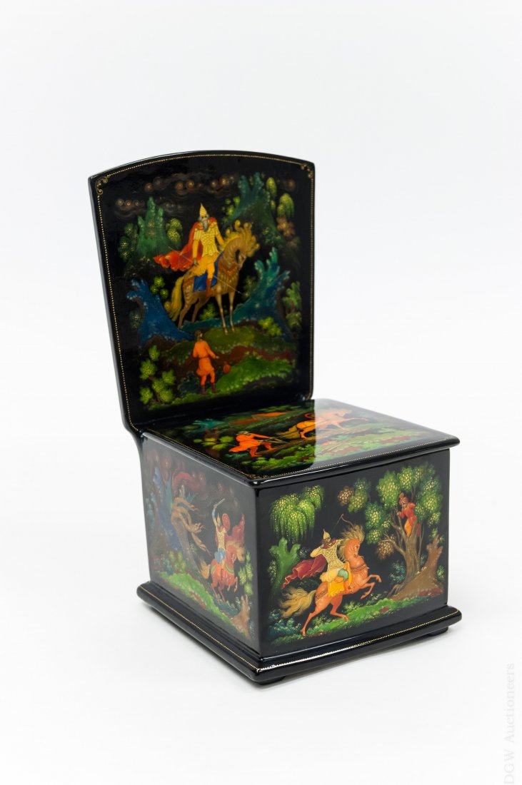 Russian Palekh Lacquer "Chair" Box. (1 of 8)