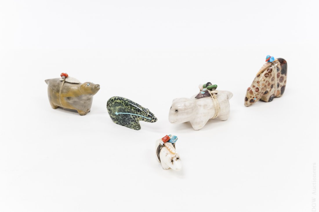 (5) Zuni Carved Hardstone Fetishes. (1 of 5)