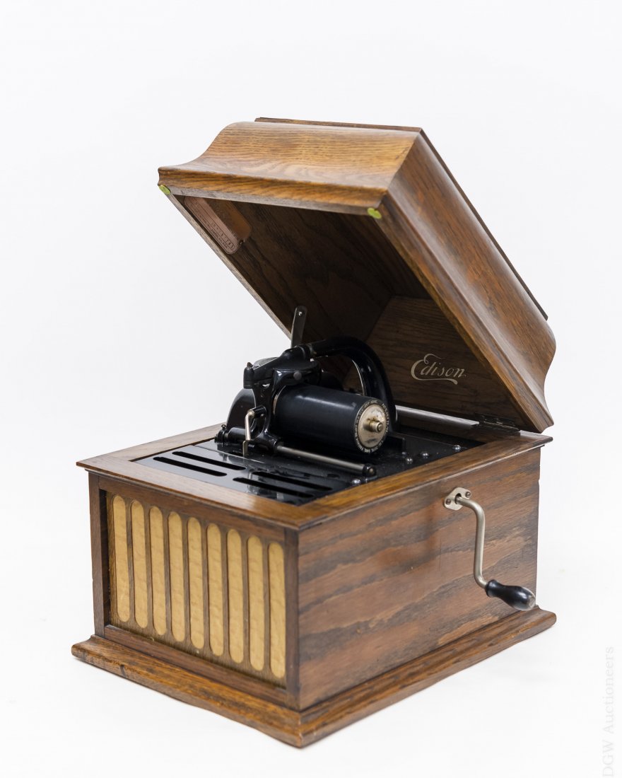 Edison Amberola 30 Phonograph. (1 of 10)