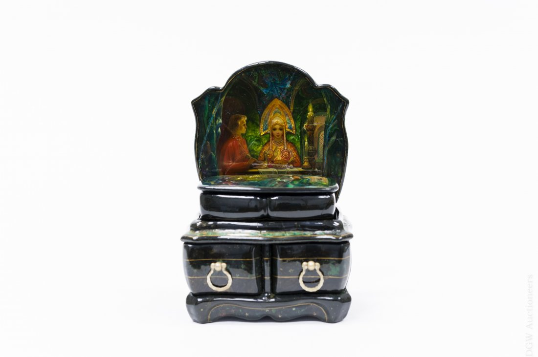 Fedoskino Russian Lacquer 3-piece Coffer. (1 of 8)