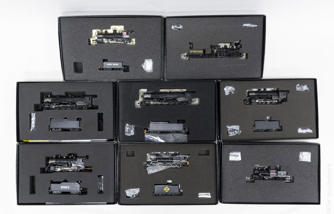 (8) Spectrum Model Railroad Locomotive Sets. (1 of 6)