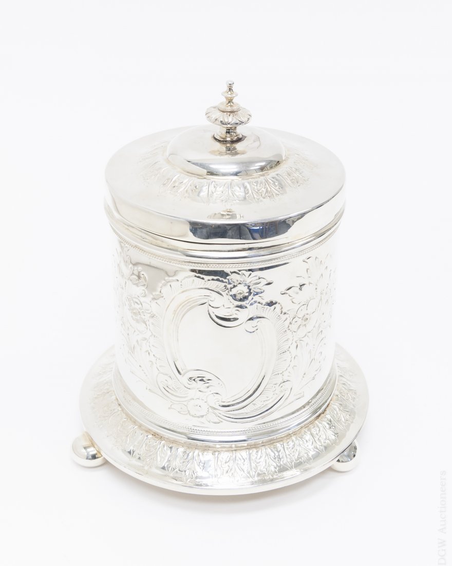 Silver plated Biscuit Barrel. (1 of 7)