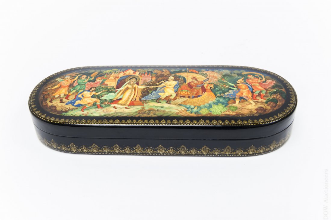 Kholui Russian Lacquer Box. (1 of 10)