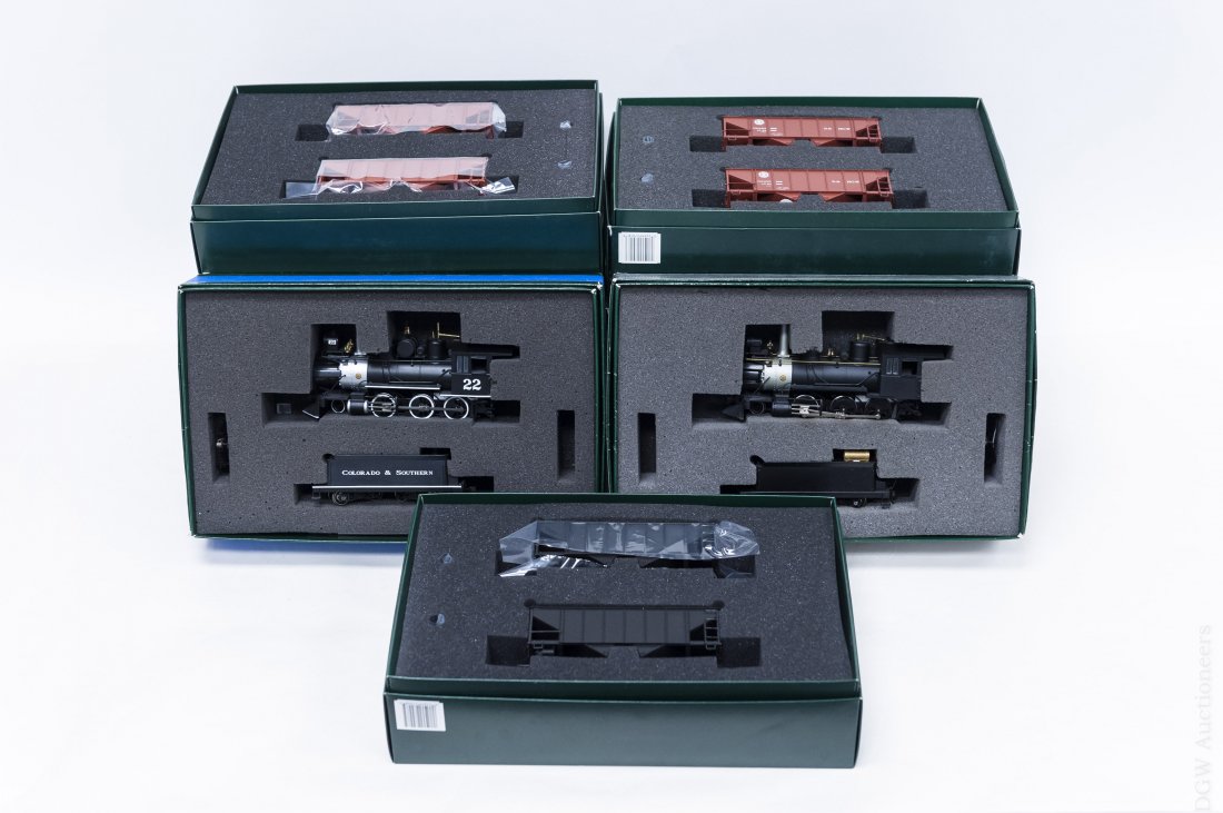 (2) Spectrum Locomotives & (7) HO Scale Cars. (1 of 4)