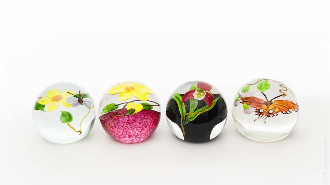 (4) Mayauel Ward Art Glass Paperweights. (1 of 9)
