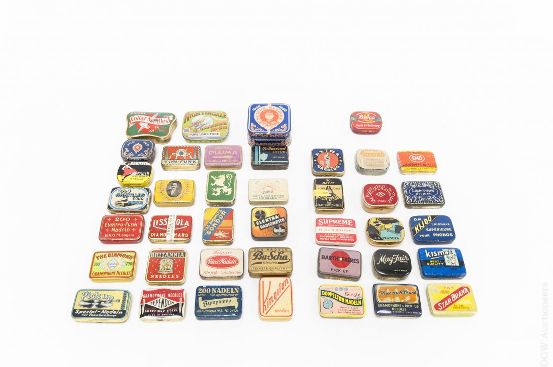 (40) Vintage Gramophone Needle Tins.: (40) Vintage gramophone needle tins, some with needles incl. Meteor, Nightingale, Kingston.