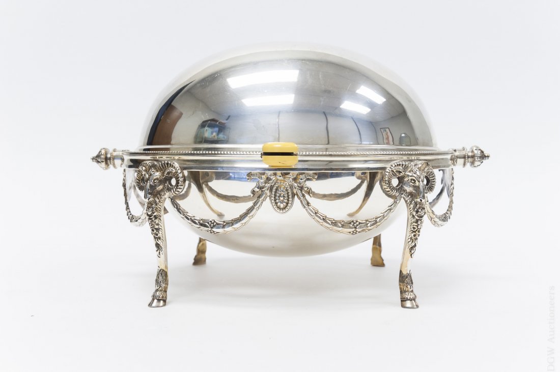 Martin Hall & Co. Silver Plated Serving Dish. (1 of 3)