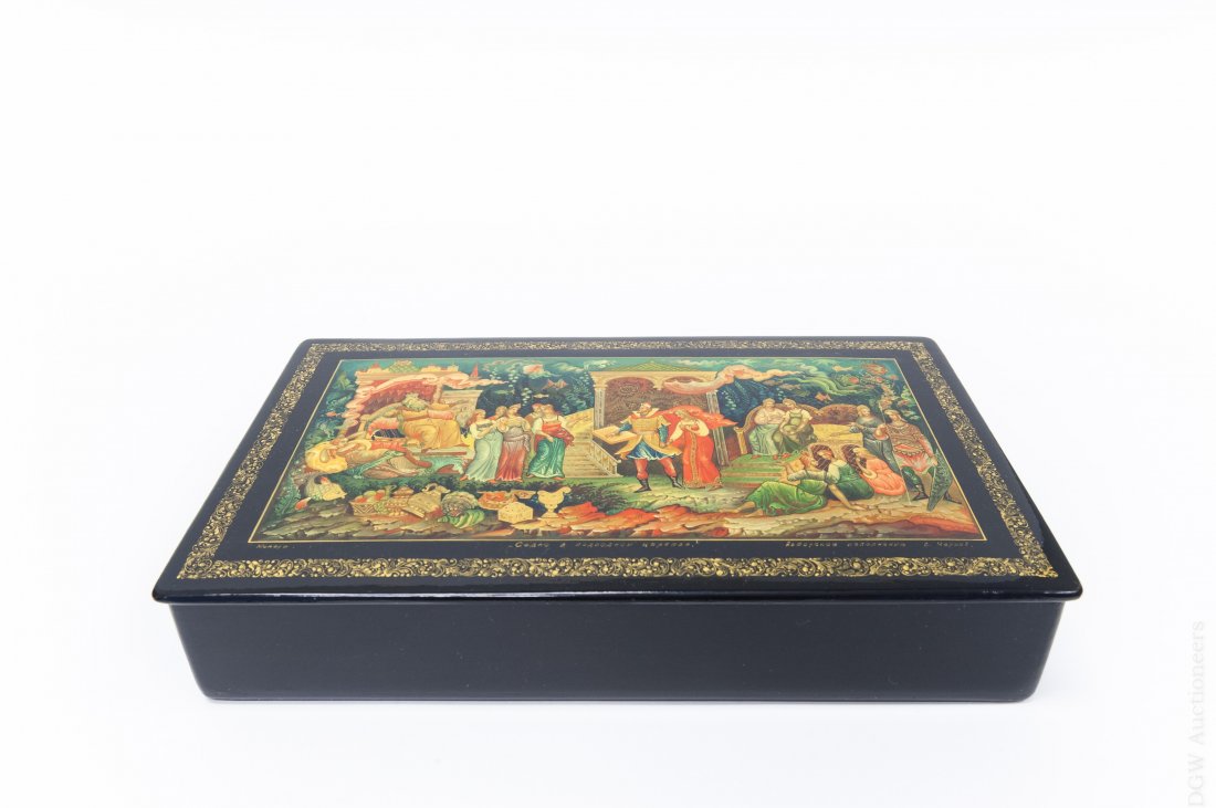 Mstera Russian Lacquer Box. (1 of 7)