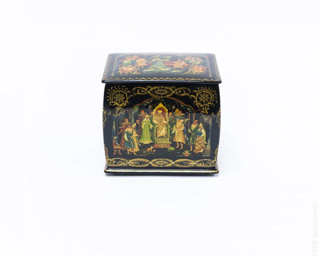 Khokhlova Palekh Russian Lacquer Box. (1 of 10)