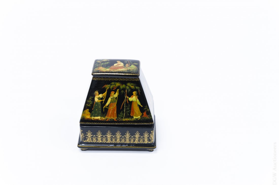 Palekh Russian Lacquer Box. (1 of 7)