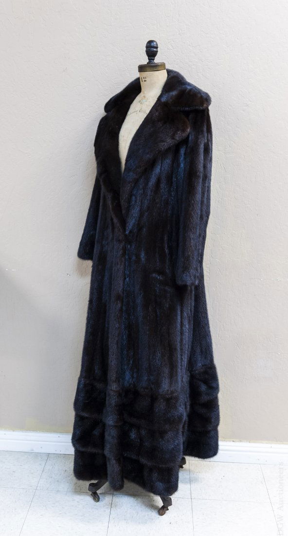 Ladies' Full Length Fur Coat. (1 of 6)