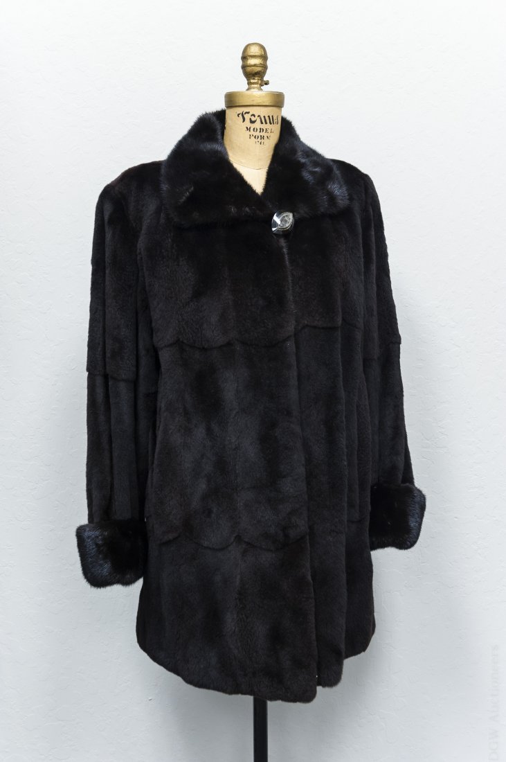 Lady’s Fur Jacket. (1 of 6)