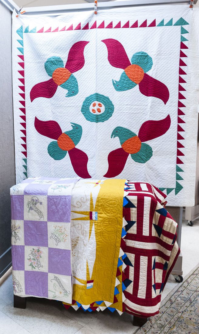 (4) Vintage Quilts. (1 of 8)