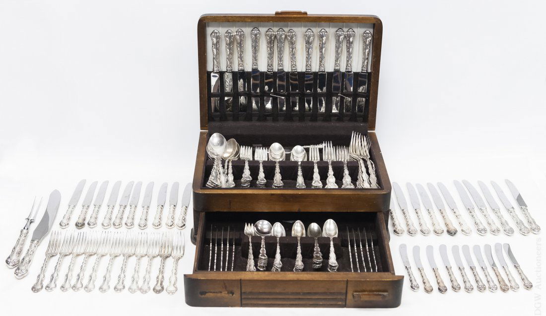 Birk's Regency Silver Plated Flatware set. (1 of 9)