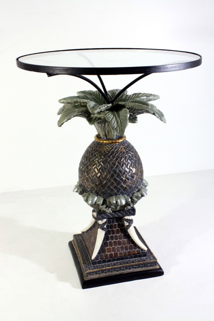 PINEAPPLE TABLE