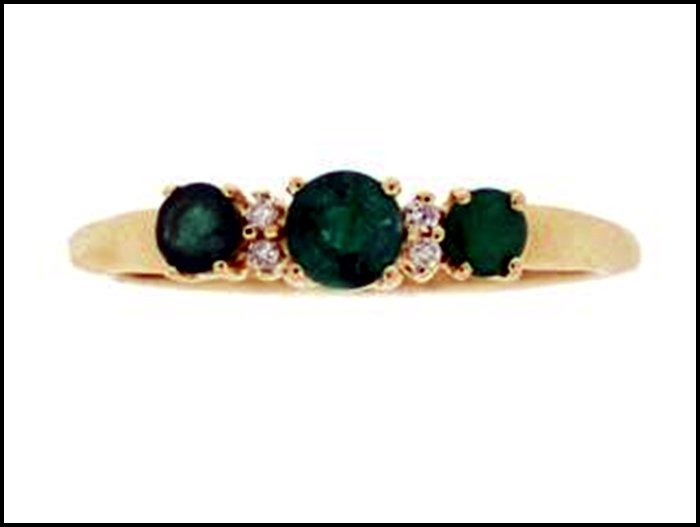 EMERALD RING