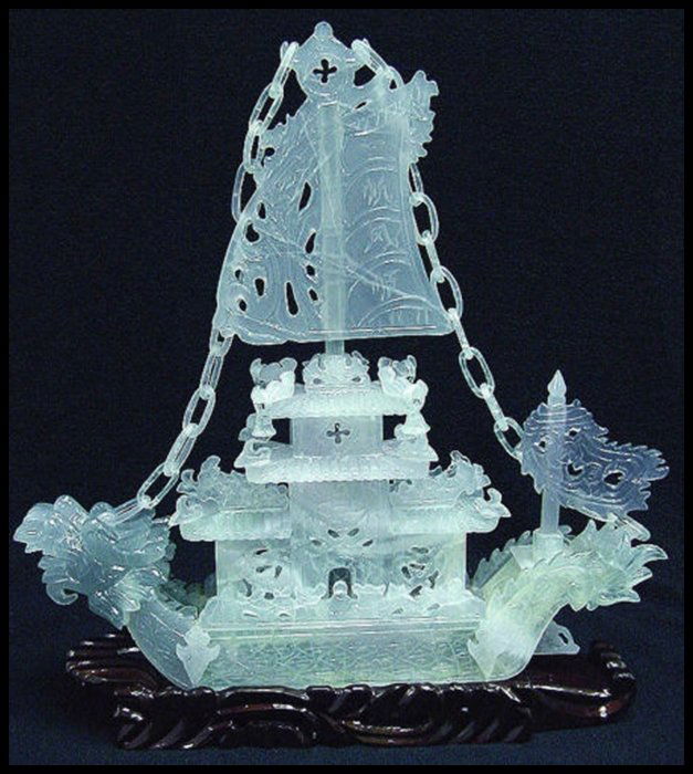 16" LAVENDER JADE DRAGON BOAT: 16" Lavender Jade Dragon Boat - This Jade Dragon Boat Is Made Of Southern Jade In China. The Sails, Constructions, Chains Were Made In One Piece Of Jade, And You Will Admire How Details The Performing
