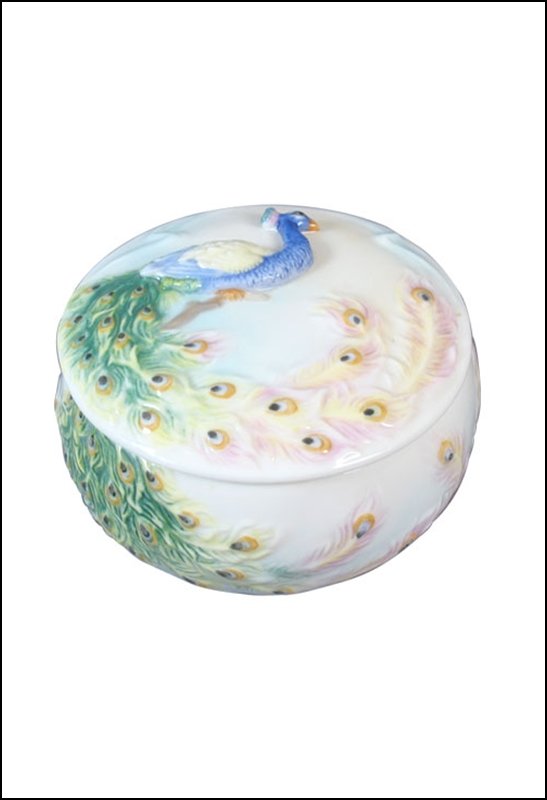 PEACOCK TRINKET BOX: Peacock Trinket Box - Material - Fine Porcelain - Size - (l) 3 3/8