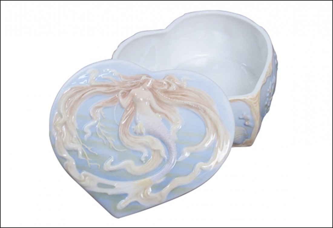 MERMAID TRINKET BOX: Mermaid Trinket Box - Material - Fine Porcelain - Size - (l) 5 1/4