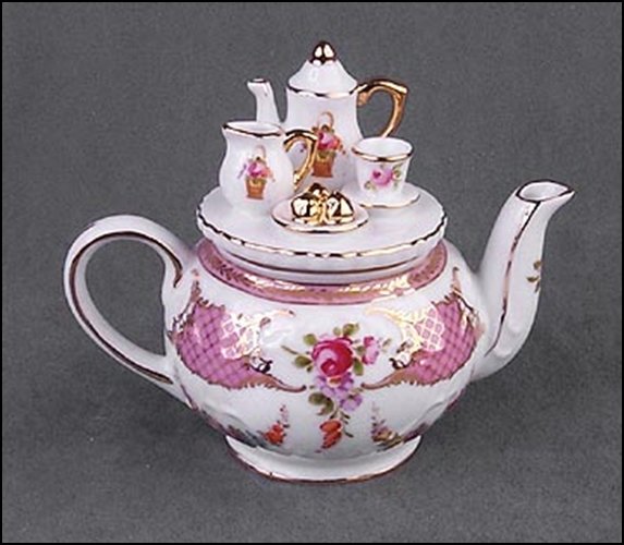 TEAPOT W/ TEA SET TOP (PC): TEAPOT W/ TEA SET TOP (PC)