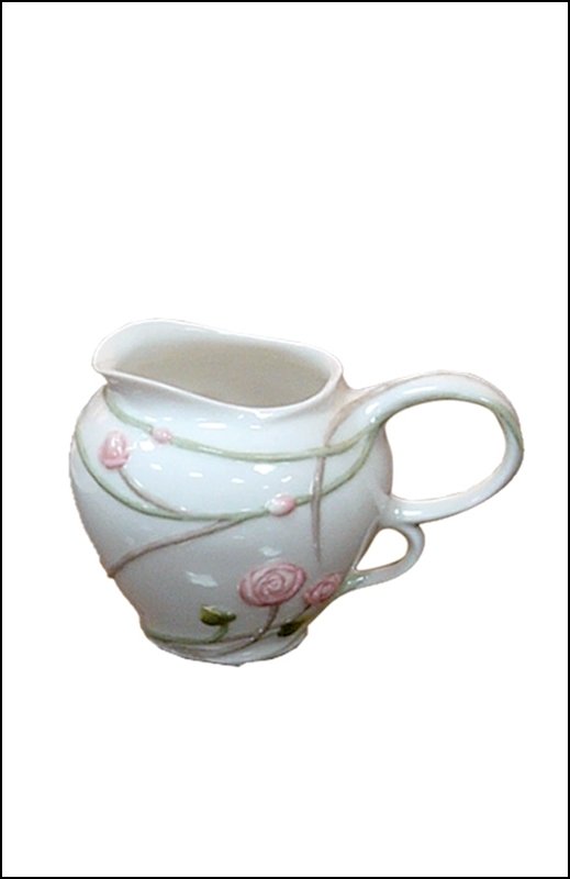 ROSE CREAMER: Rose Creamer - Material - Fine Porcelain - Size - (l) 4 1/8