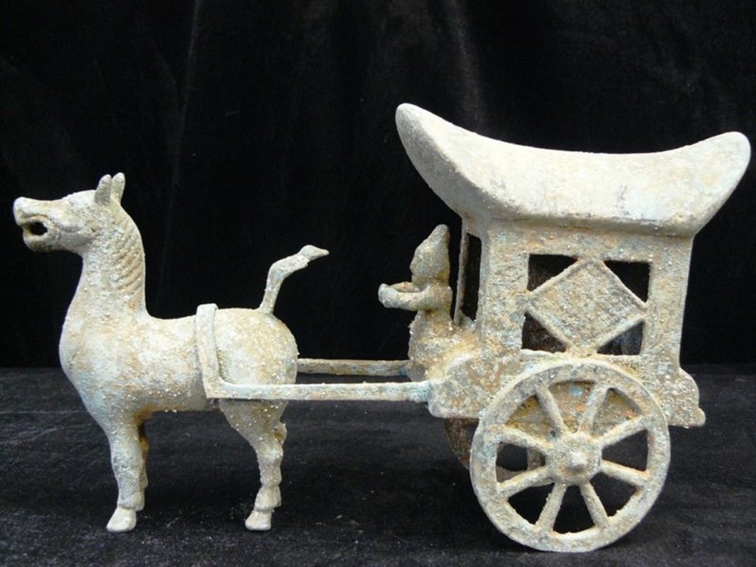 ANTIQUE BRASS CARRIAGE: Antique Brass Carriage - Wide: 10", Deep: 3.5", High: 7" - This Carriage Is Made From Natural Brass. It Is All Hand Carved. The Horse And The Cart Can Be Separated.