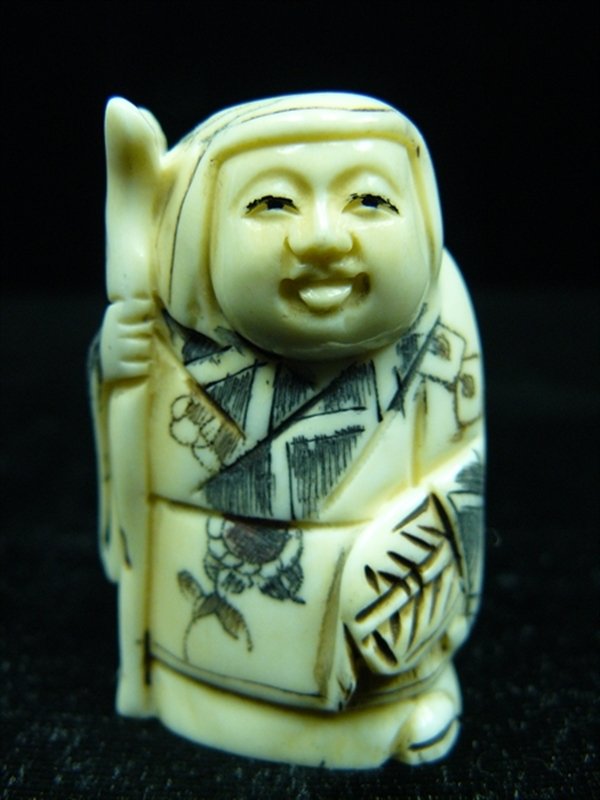 ANTIQUE BONE NETSUKE: Antique Bone Netsuke - Long: 1.5", Deep: 1", High: 2". - This Is Japanese Netsuke. All Hand Carved From One Solid Piece Of Cow Bone. Hand Painted With Signature On The Bottom. There Are 2 Holes On The