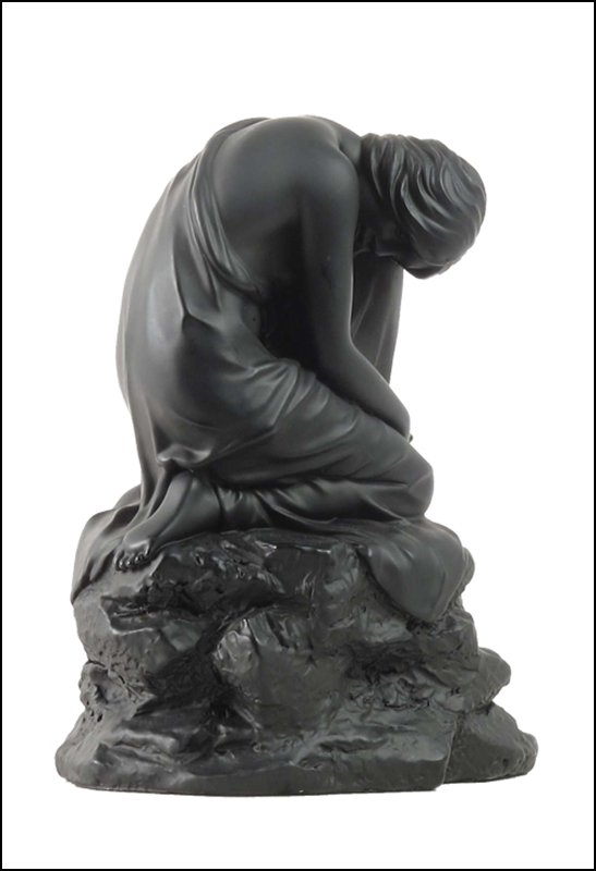 NUDE WOMAN CROUCHING ON THE ROCK ON RIGHT KNEE (BLACK): Nude Woman Crouching On The Rock On Right Knee (black) - Material - Poly Stone - Size - (h) 5 7/8